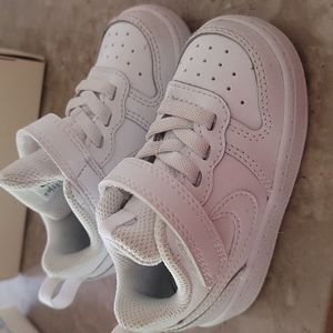 Toddler Nike size 5C